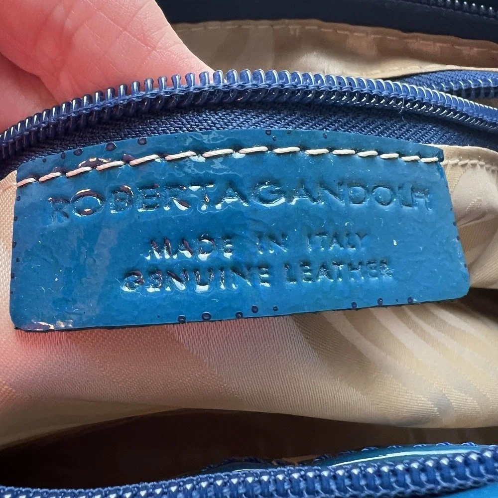 Roberta Gandolfi Italy Blue Patent Leather Chain Strap Purse Zipper Detail
